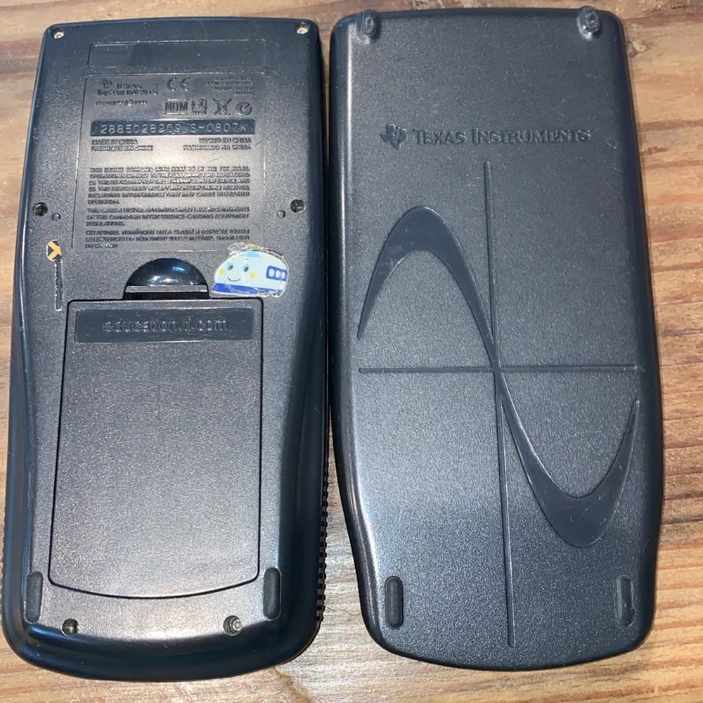 Texas Instruments TI-83 Plus - Picture 3 of 4